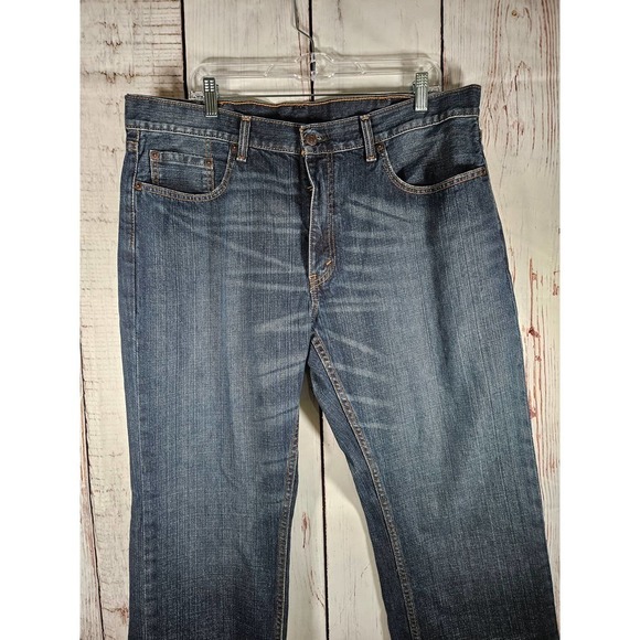 Levi's Men Jeans 38x32 Blue 559 Relaxed Fit Straight Leg‎ Dark Wash Cotton Denim - Picture 2 of 8